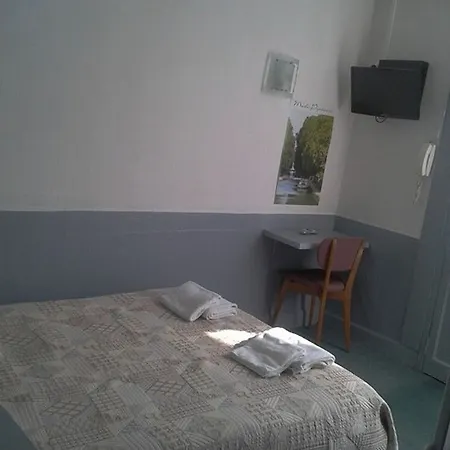 De Geneve Hotel Lourdes