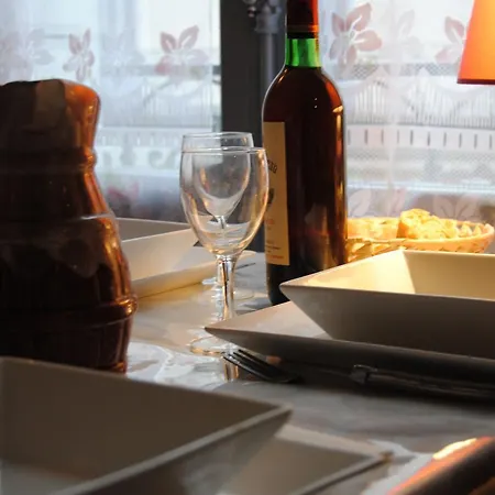 Hotel De Geneve 2*