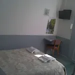 De Geneve Hotell Lourdes